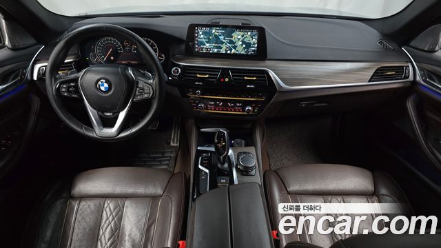 BMW 5-Series 530i M Sport Package Plus
