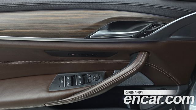 BMW 5-Series 530i M Sport Package Plus