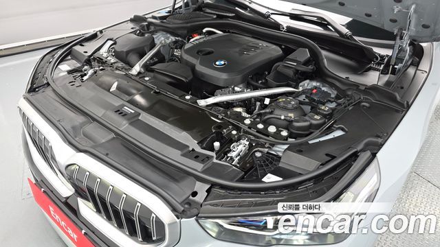 BMW 5-Series 523d M Sport