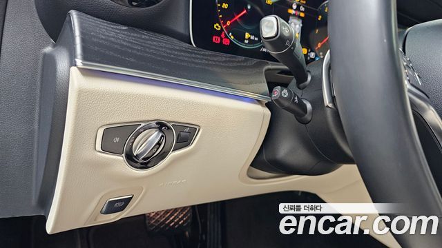 Mercedes-Benz E-Class E250 AMG Line