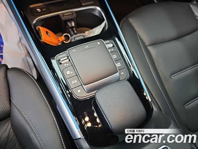 Mercedes-Benz EQB EQB300 4MATIC AMG Line