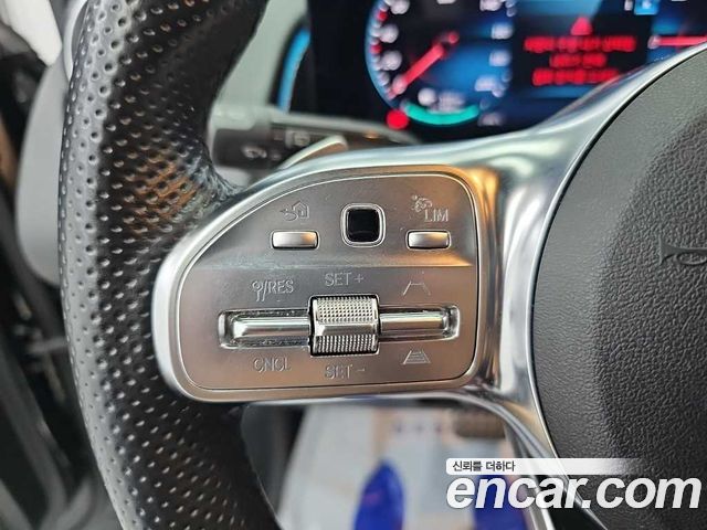 Mercedes-Benz EQB EQB300 4MATIC AMG Line