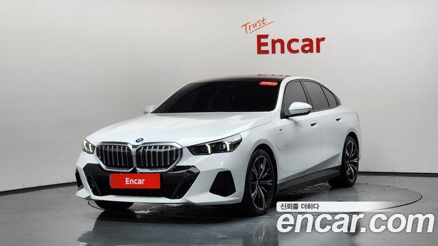 BMW 5-Series 530e M Sport