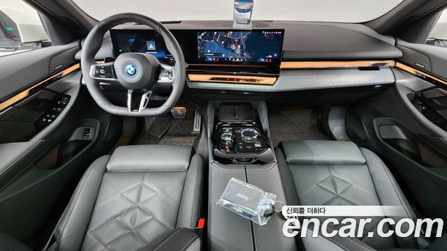 BMW 5-Series 530e M Sport