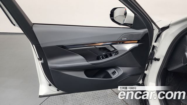 BMW 5-Series 530e M Sport