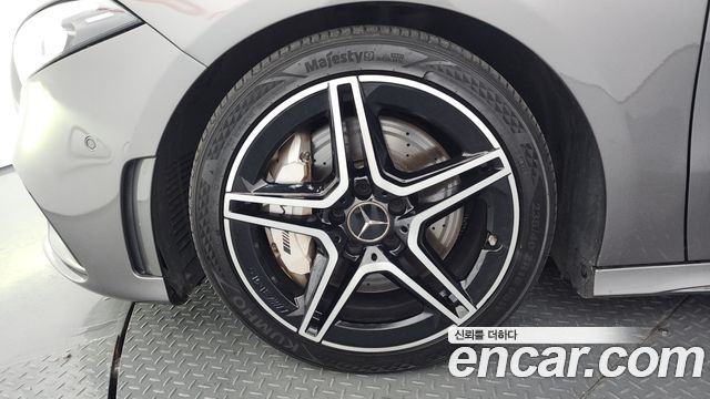Mercedes-Benz A-Class AMG A35 4MATIC Sedan