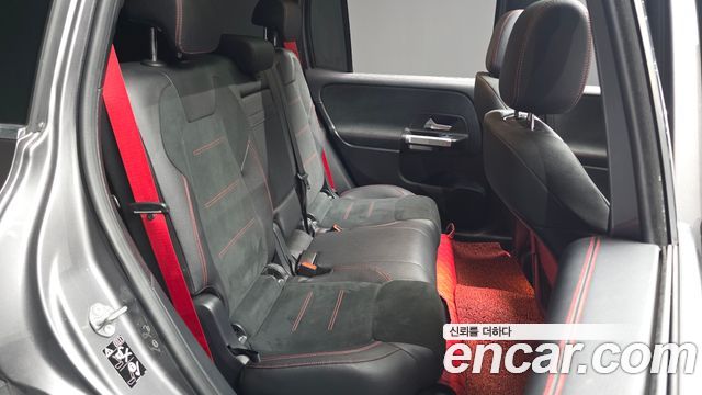 Mercedes-Benz GLB-Class AMG GLB35 4MATIC