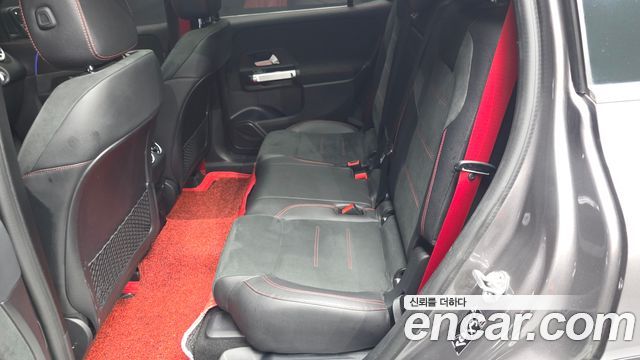 Mercedes-Benz GLB-Class AMG GLB35 4MATIC