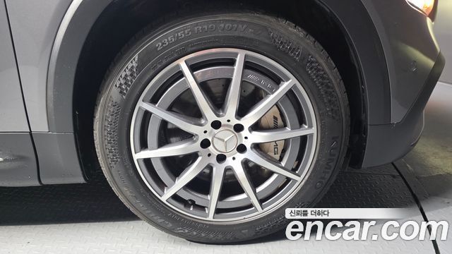 Mercedes-Benz GLB-Class AMG GLB35 4MATIC