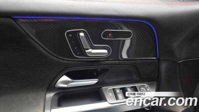 Mercedes-Benz GLB-Class AMG GLB35 4MATIC