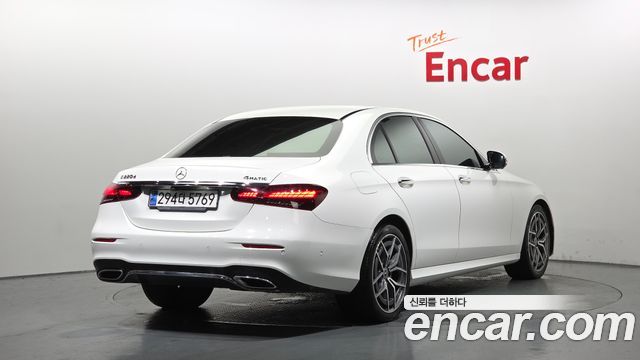 Mercedes-Benz E-Class E220d 4MATIC AMG Line