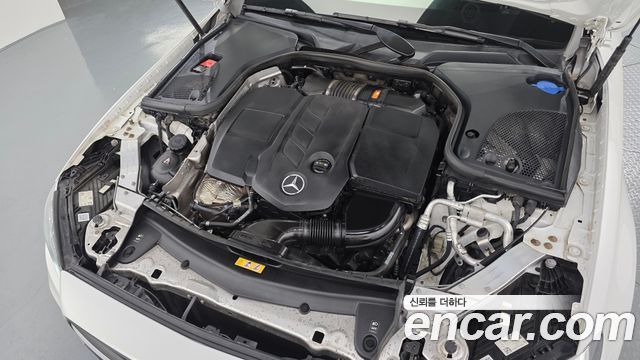 Mercedes-Benz E-Class E220d 4MATIC AMG Line