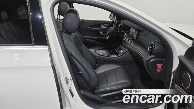 Mercedes-Benz E-Class E220d 4MATIC AMG Line