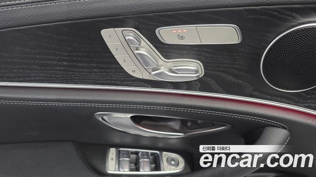 Mercedes-Benz E-Class E220d 4MATIC AMG Line