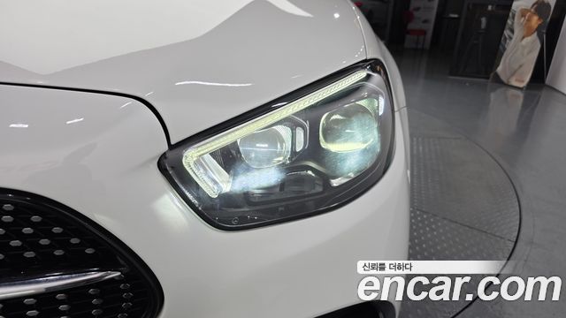 Mercedes-Benz E-Class E220d 4MATIC AMG Line