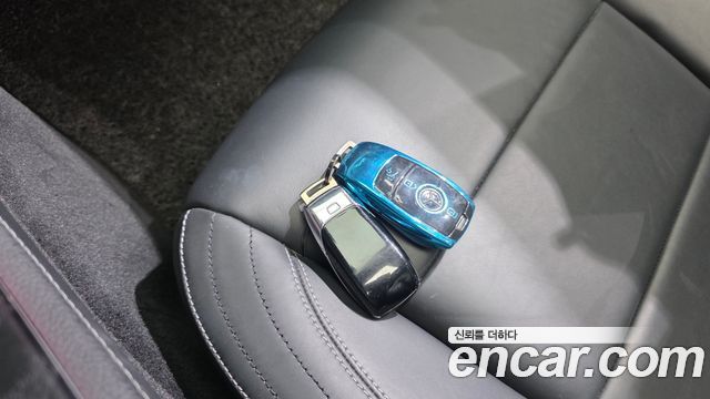 Mercedes-Benz E-Class E220d 4MATIC AMG Line