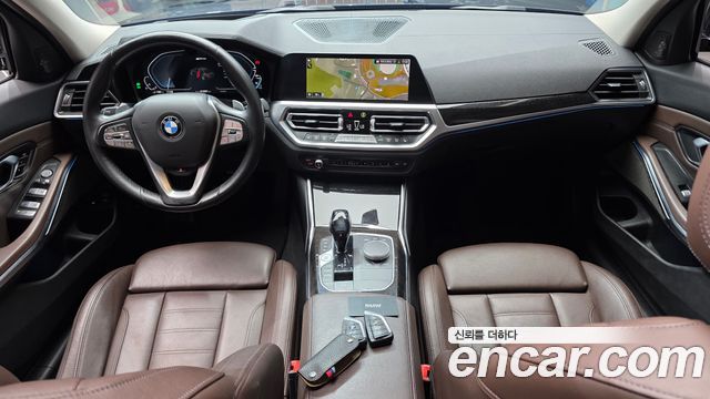 BMW 3-Series 330e Luxury