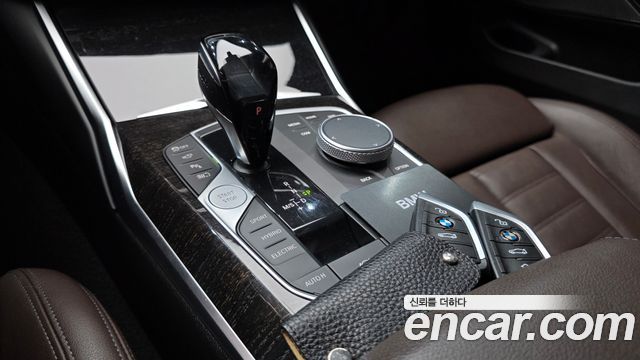 BMW 3-Series 330e Luxury