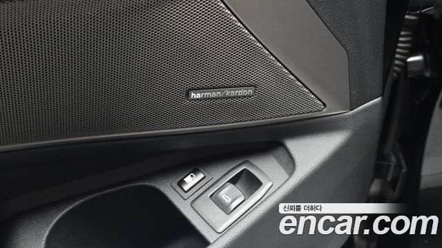 BMW 3-Series 330e Luxury