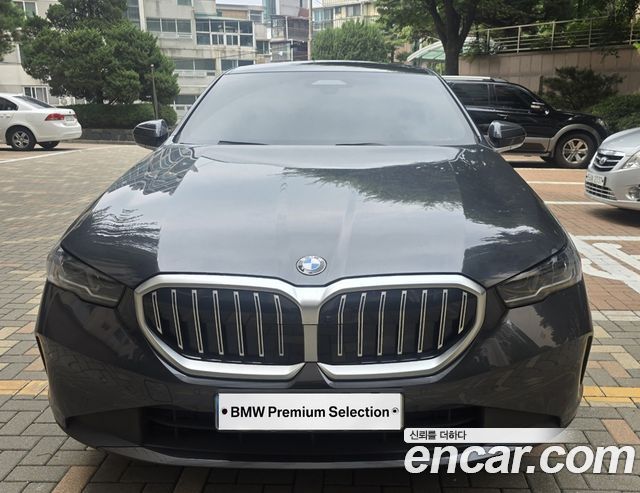 BMW 5-Series 520i