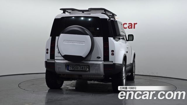 Land Rover Defender 90 D250 SE