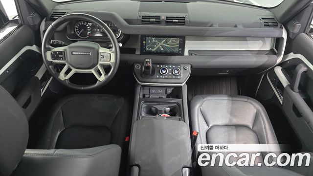 Land Rover Defender 90 D250 SE