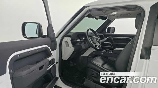 Land Rover Defender 90 D250 SE