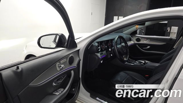 Mercedes-Benz E-Class E220d Avantgarde