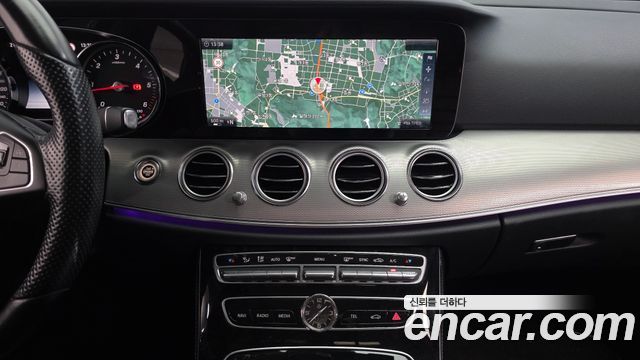 Mercedes-Benz E-Class E220d Avantgarde