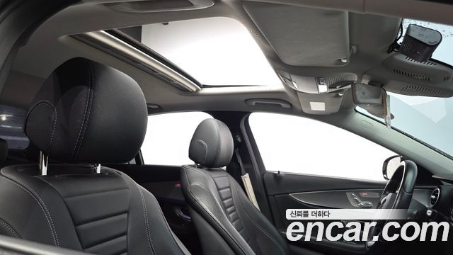 Mercedes-Benz E-Class E220d Avantgarde