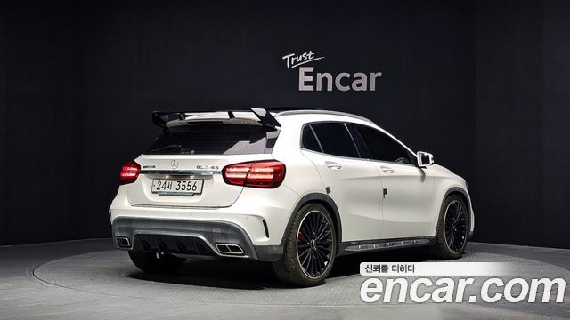Mercedes-Benz GLA-Class GLA45 AMG 4MATIC
