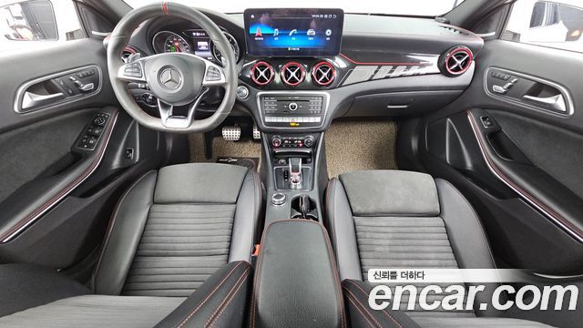 Mercedes-Benz GLA-Class GLA45 AMG 4MATIC
