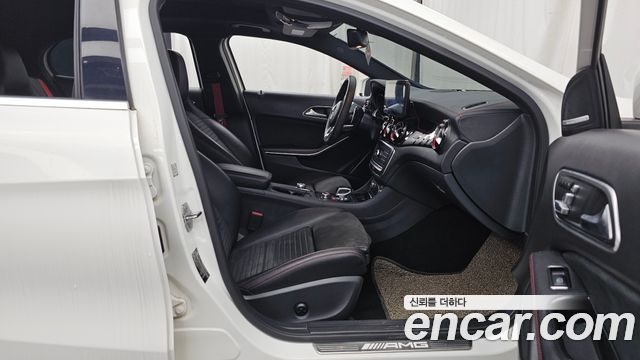 Mercedes-Benz GLA-Class GLA45 AMG 4MATIC