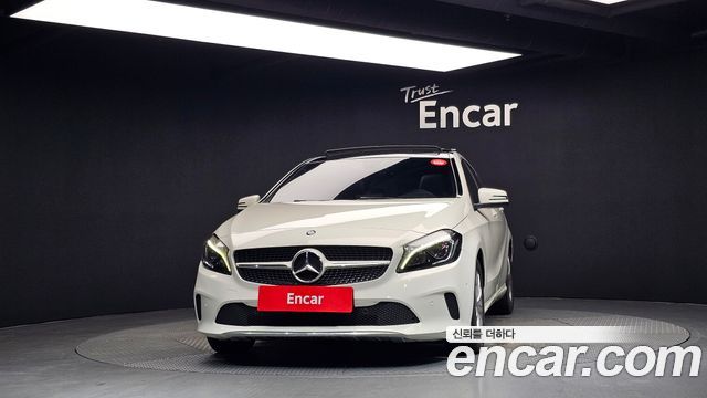 Mercedes-Benz A-Class A200