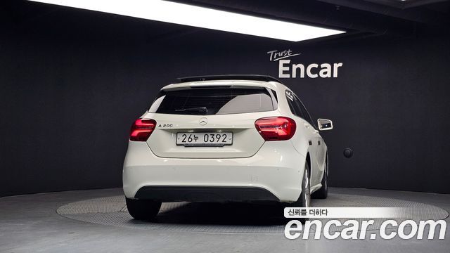 Mercedes-Benz A-Class A200