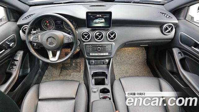 Mercedes-Benz A-Class A200