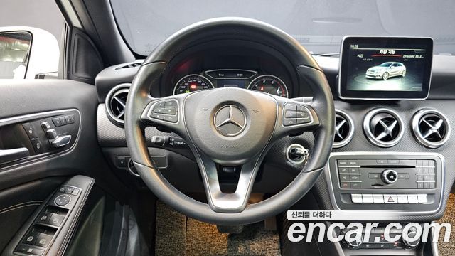 Mercedes-Benz A-Class A200
