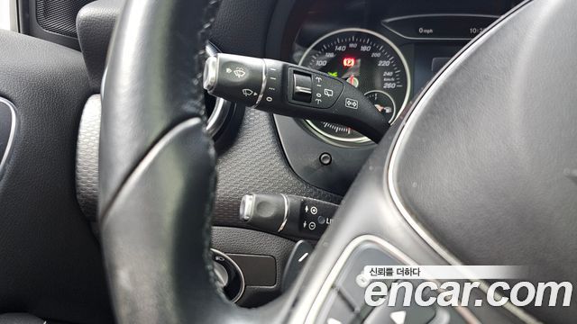 Mercedes-Benz A-Class A200