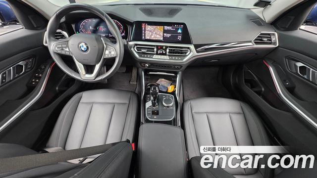 BMW 3-Series 320i