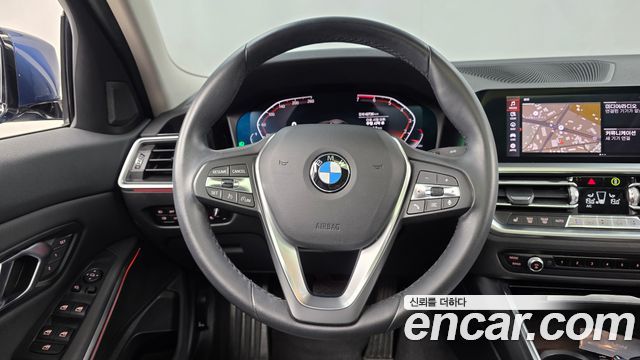 BMW 3-Series 320i