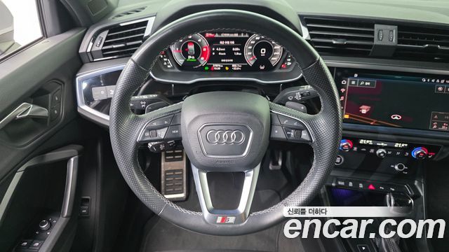Audi Q3 35 TDI Premium Sportback
