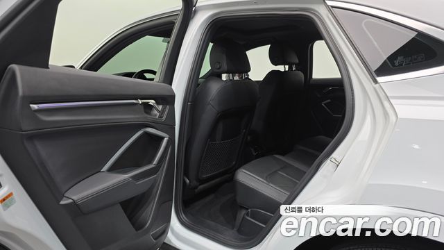 Audi Q3 35 TDI Premium Sportback