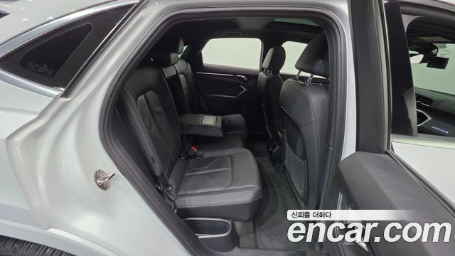 Audi Q3 35 TDI Premium Sportback
