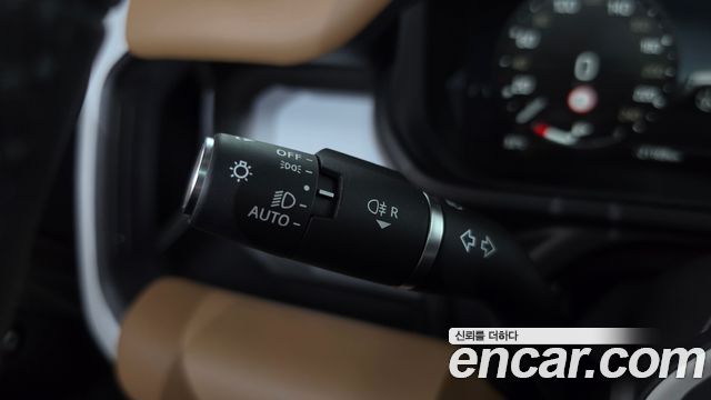 Land Rover Defender 110 P300 X-Dynamic SE