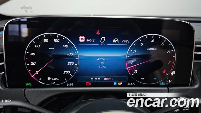 Mercedes-Benz E-Class E200 AMG Line