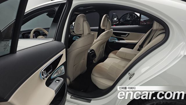 Mercedes-Benz E-Class E200 AMG Line