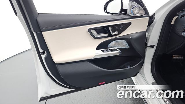 Mercedes-Benz E-Class E200 AMG Line