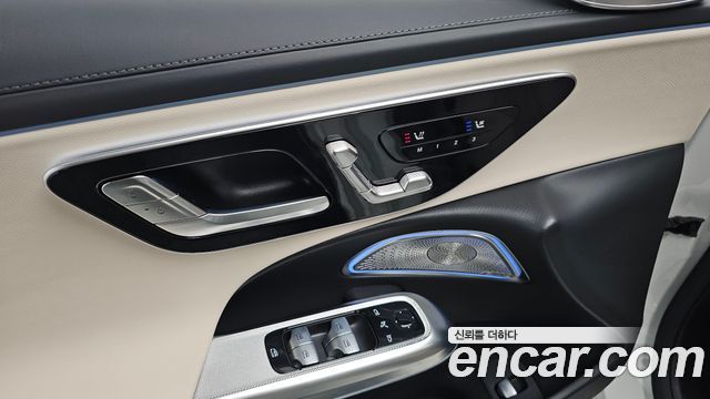 Mercedes-Benz E-Class E200 AMG Line