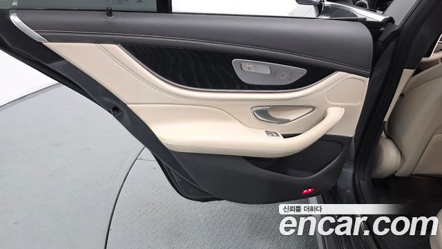 Mercedes-Benz CLS-Class CLS300d 4MATIC