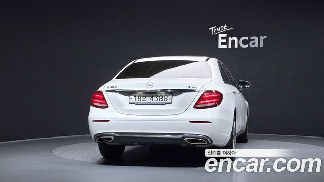 Mercedes-Benz E-Class E300 Avantgarde